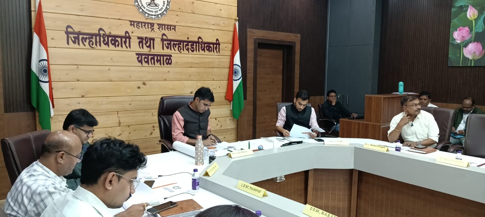 बँकांनी अधिकाधिक प्रकरणे मंजूर करून उद्योग वाढीस प्रोत्साहन द्यावे - जिल्हाधिकारी विकास मीना